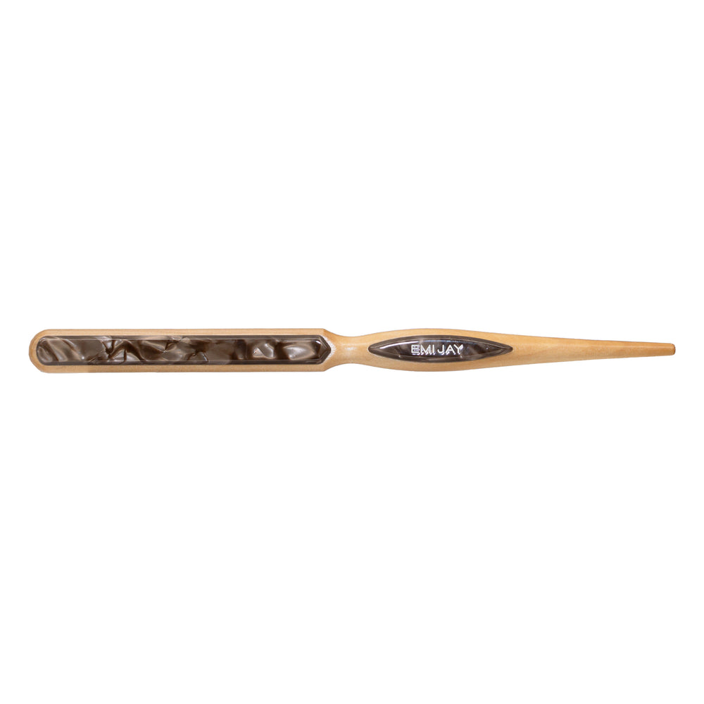 styling_brush_in_toasted_sugar